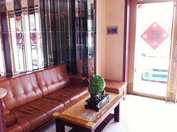Penglai Yi Jia Express Hotel Exterior foto